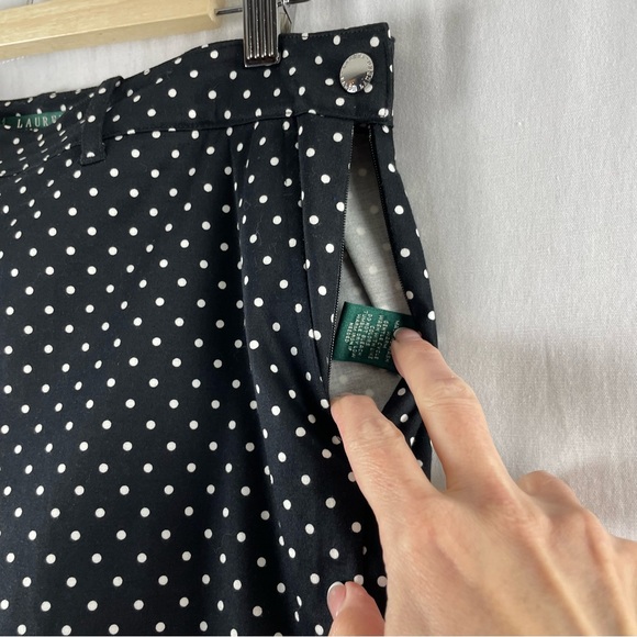 Lauren Ralph Lauren Black with White Polka Dot Ankle Length Pant 10 - Picture 4 of 6